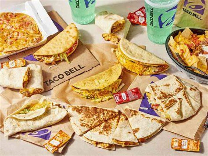 When Does Taco Bell Serve Lunch